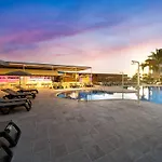 Parque La Paz Aparthotel