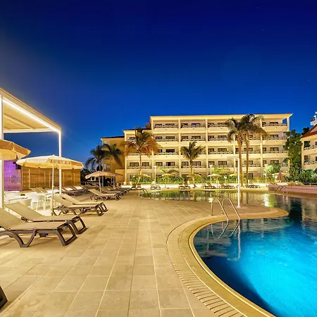 Parque La Paz 아파트호텔 4*