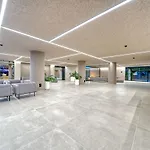 Parque La Paz 4*