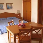 Parque La Paz Aparthotel
