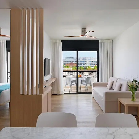 Parque La Paz 4* بلايا ذي لاس أميريكاس