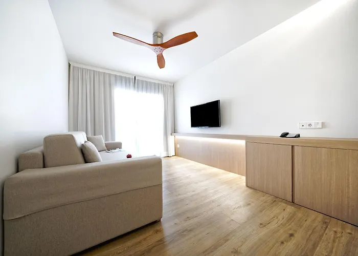 Parque La Paz Apartahotel