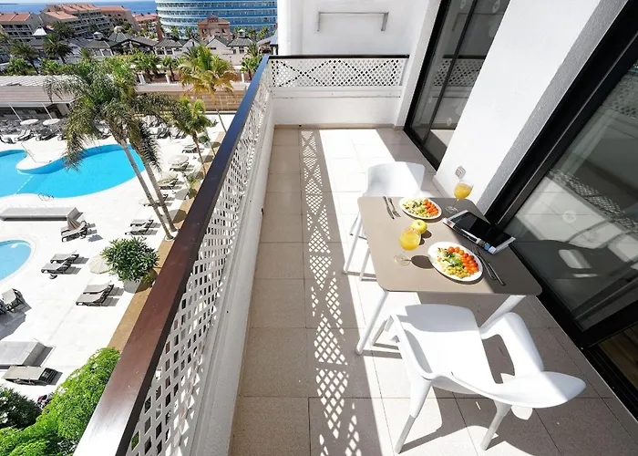 Apartahotel Parque La Paz 4*